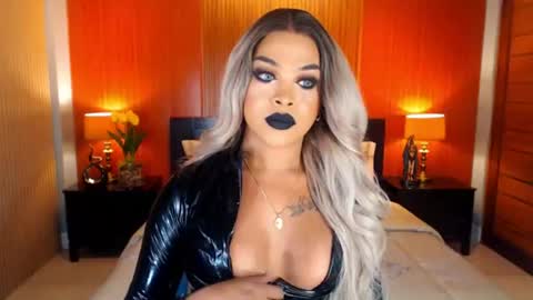 UrMajestyTyra online show from 06.19.26