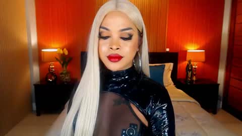 UrMajestyTyra online show from 07.04.26