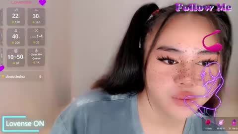 Snapshot of urnaughty_ceciliaxxx chatting on 11.20.25 cecilia online show from 11.20.25