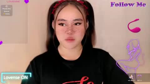 Snapshot of urnaughty_ceciliaxxx chatting on 11.24.25 cecilia online show from 11.24.25