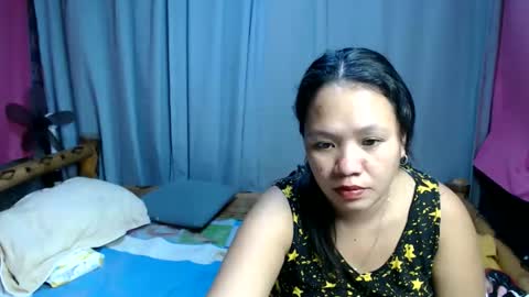 Snapshot of urpinay_singlemother chatting on 06.01.26 urpinay_singlemother online show from 06.01.26
