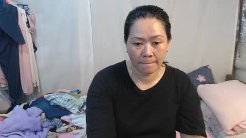 Snapshot of urpinay_singlemother chatting on 07.12.26 urpinay_singlemother online show from 07.12.26