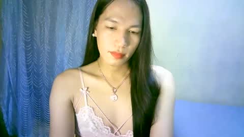 Snapshot of urpinaylovelyjuliaxxx chatting on 12.15.24 queen julia not into CHEAPGUY online show from 12.15.24