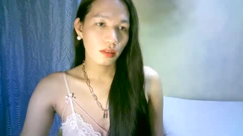 Snapshot of urpinaylovelyjuliaxxx chatting on 01.07.25 queen julia not into CHEAPGUY online show from 01.07.25