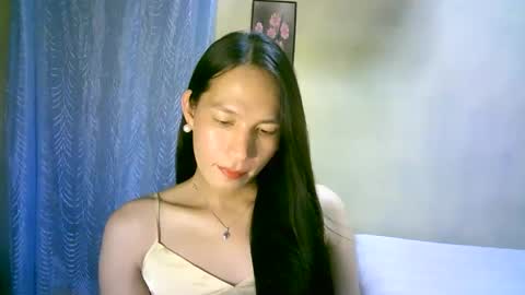 Snapshot of urpinaylovelyjuliaxxx chatting on 02.08.25 queen julia not into CHEAPGUY online show from 02.08.25