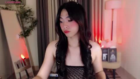 Snapshot of ursexxy_abby chatting on 06.17.26 abby online show from 06.17.26