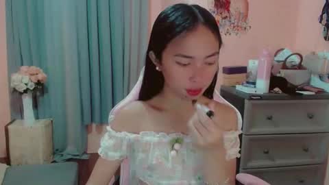 Snapshot of ursexy_michelle chatting on 12.03.24 Your Future Michelle online show from 12.03.24