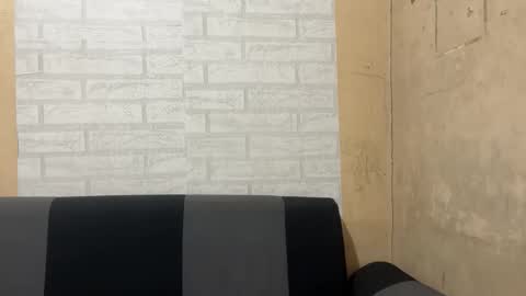 Snapshot of ursexypinayy chatting on 12.15.25 ursexypinayy online show from 12.15.25