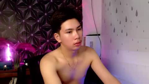 Snapshot of ursweet_jade chatting on 10.31.25 ursweet_jade online show from 10.31.25