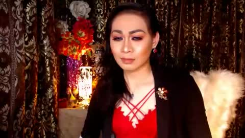 Snapshot of urtimelessbeauty chatting on 01.17.25 Merca online show from 01.17.25