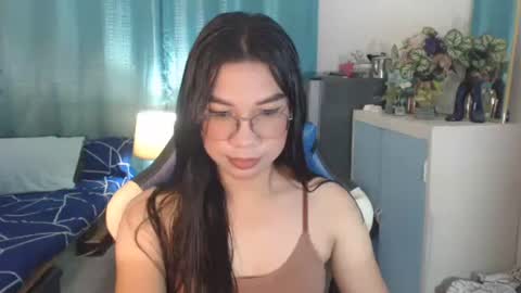 Snapshot of urwetasianprincessxx chatting on 10.22.25 Ashley Kate Mateo Gray online show from 10.22.25