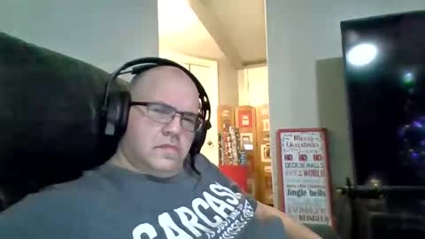 Snapshot of usstarr1 chatting on 12.31.24 usstarr1 online show from 12.31.24