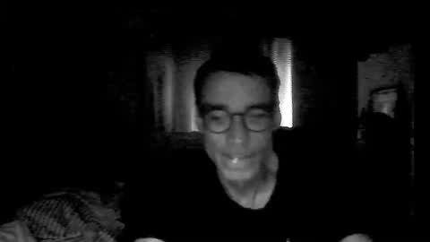 Snapshot of uthonn chatting on 05.24.26 uthonn online show from 05.24.26