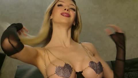 Mia online show from 03.14.26