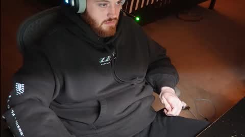 v_for_veng online show from 03.18.26