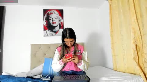 Vahiolet smith online show from 09.25.25