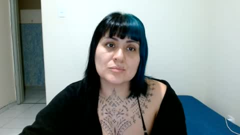 Snapshot of vaholiver chatting on 07.17.26 Vah Oliver online show from 07.17.26