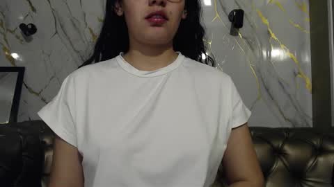 Snapshot of vainilla_cam chatting on 09.21.25 Vainilla online show from 09.21.25
