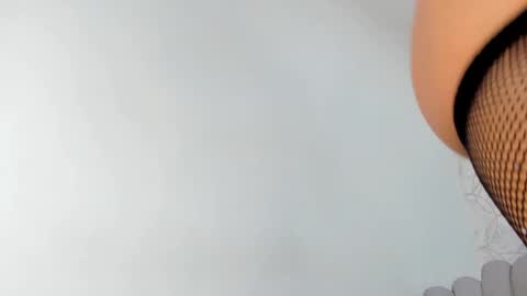 Vaiolet  online show from 01.10.25