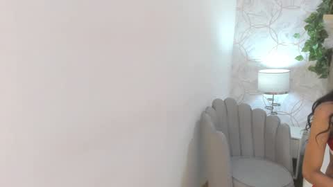 Vaiolet  online show from 01.26.25