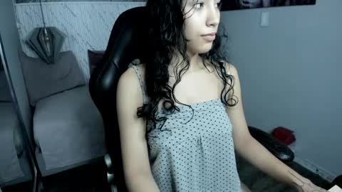 Vaioleth online show from 06.06.26