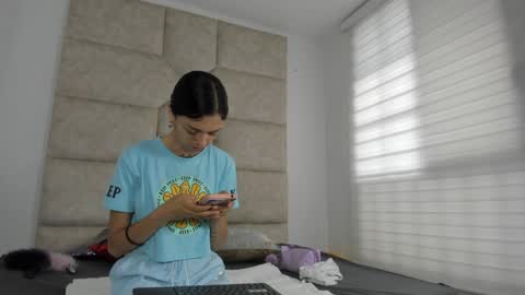 V A I O L E T T  S M I T H online show from 09.25.25