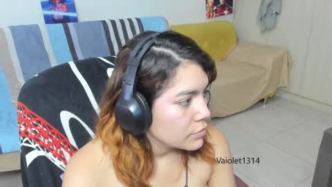 Vaiolet1314 online show from 02.24.25