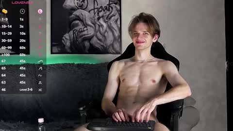 Snapshot of valdi_light chatting on 11.16.25 valdi_light online show from 11.16.25