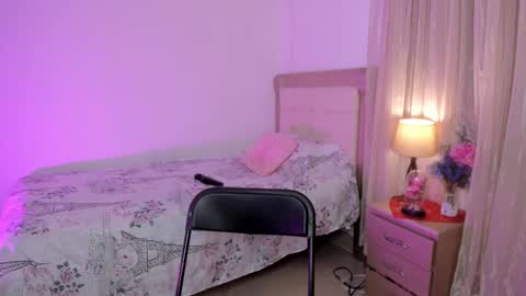 HI IM NEW online show from 03.05.25