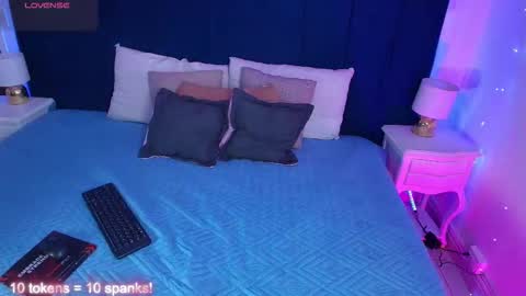 Tifanny  online show from 10.16.25