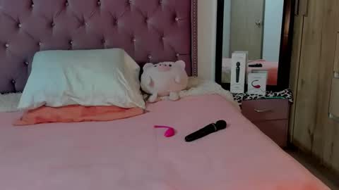 Snapshot of valen_brown chatting on 03.05.26 Valentina online show from 03.05.26