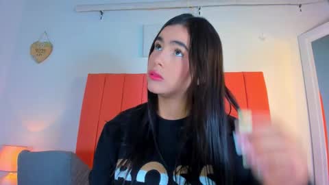 VALENTINA  3 online show from 11.19.25