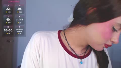 Snapshot of valen_thompson chatting on 10.17.25 IG-valen mendoza99 twitter valenthompson99 online show from 10.17.25