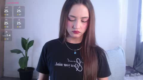 IG-valen mendoza99  twitter valenthompson99 online show from 04.30.26