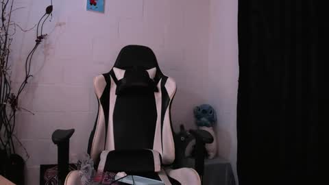 Valentina online show from 12.30.24