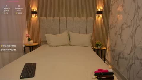 valentina robertson online show from 04.21.26