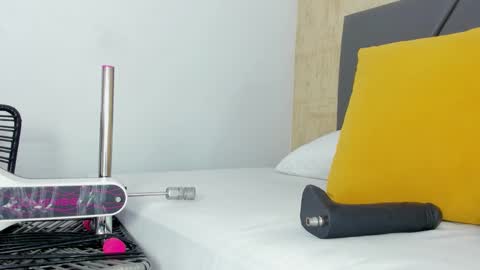 Snapshot of valentina_diiaz chatting on 11.08.25 Velentina online show from 11.08.25