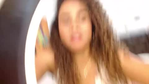 Valen Ferrer online show from 02.13.25