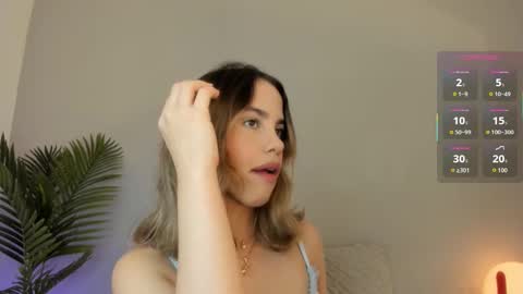 Snapshot of valentina_m17 chatting on 10.29.25 VALENTINA online show from 10.29.25