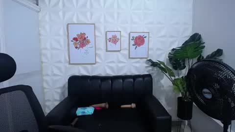 Valentina  online show from 03.05.25