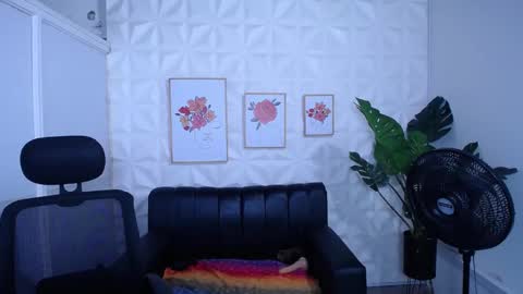 Valentina  online show from 10.27.25