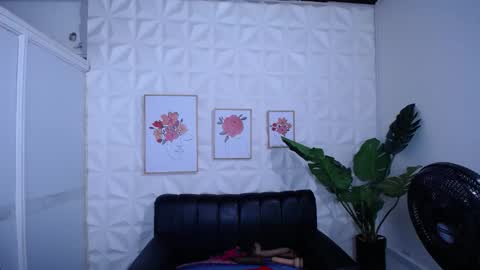 Valentina  online show from 11.12.25