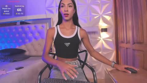 valentinaliux_ online show from 05.17.26