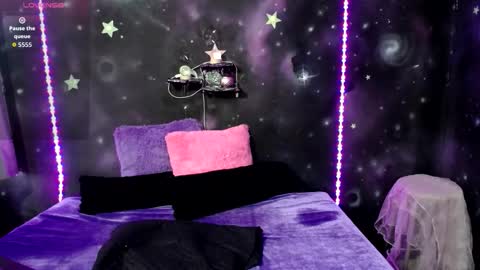 valentinarojass_ online show from 03.19.26