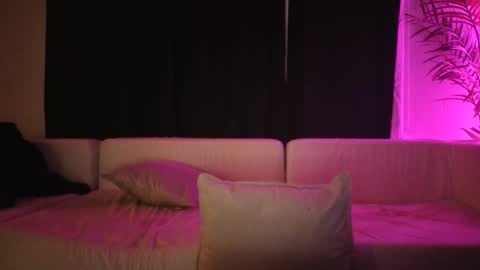 Valentina Rose 3 online show from 09.26.25