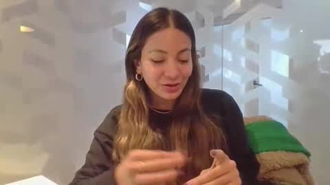 valentinaseleni24 online show from 05.20.26