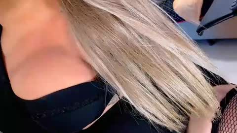    online show from 03.01.25