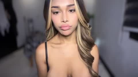 VALENTINE online show from 07.25.26