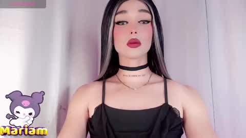 Snapshot of valentinne_marian chatting on 12.21.24 Marian online show from 12.21.24