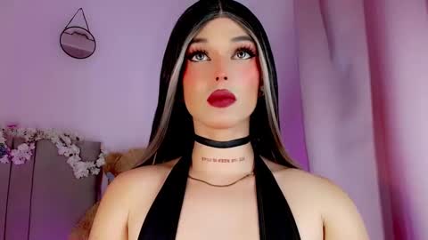 Snapshot of valentinne_marian chatting on 03.12.25 Marian online show from 03.12.25